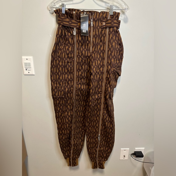 IVY PARK MONOGRAM ZIPPER PANTS - Picture 5 of 8